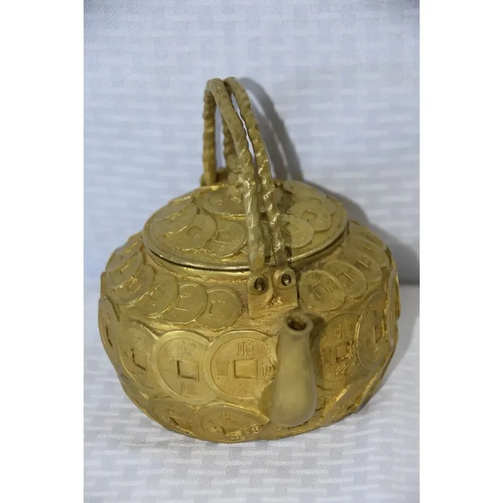 Unbranded chinese coin